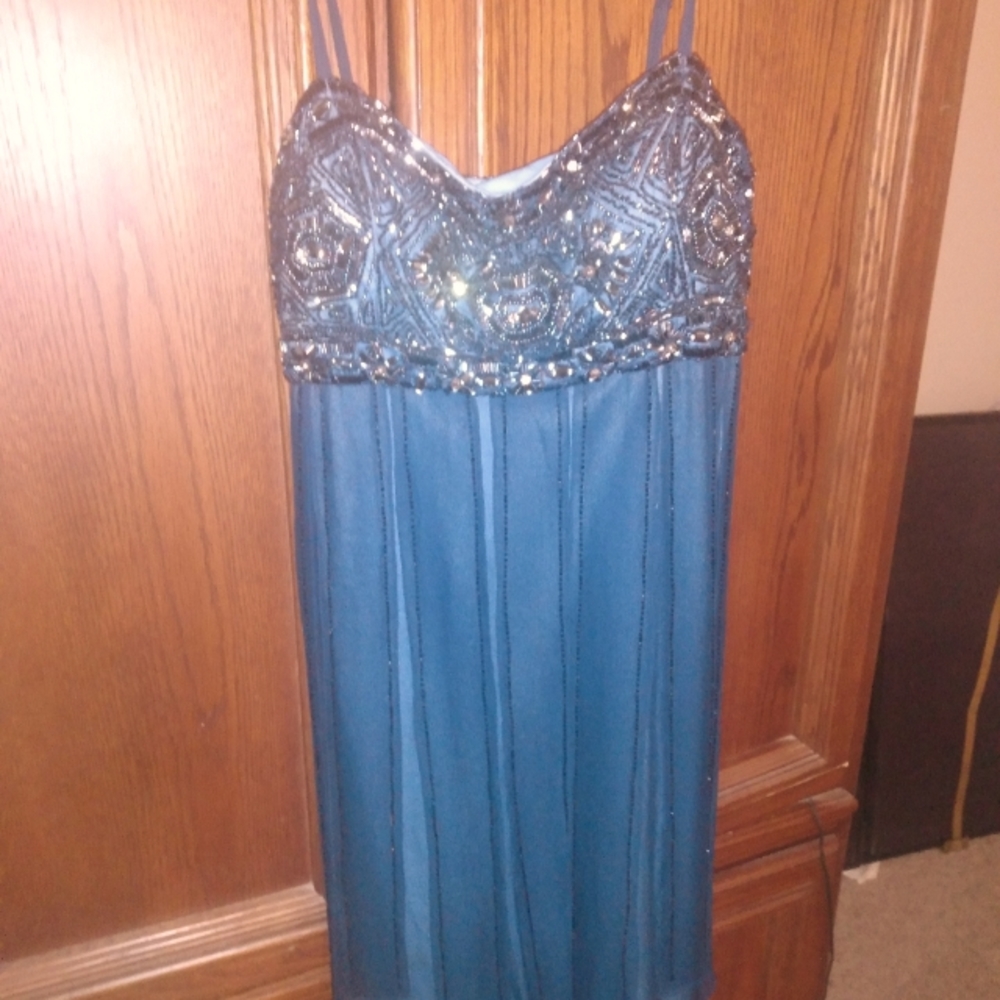 Adrianna Papell formal dress